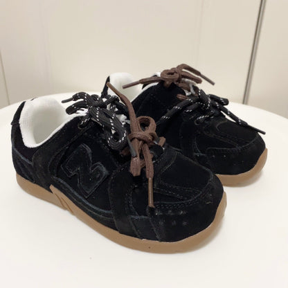 Tênis Infantil Runner Malha Preto Detalhe Lateral