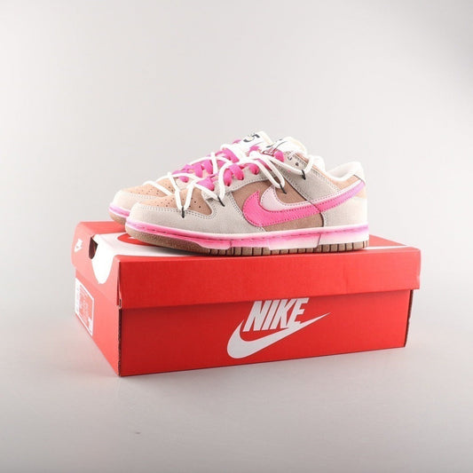 Tênis Cano Baixo Couro Swoosh Lateral