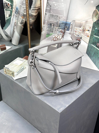 Bolsa Satchel Couro Cinza Geométrica Tamanho P