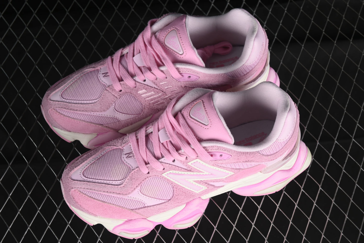 Tênis Runner Malha Rosa Overdye