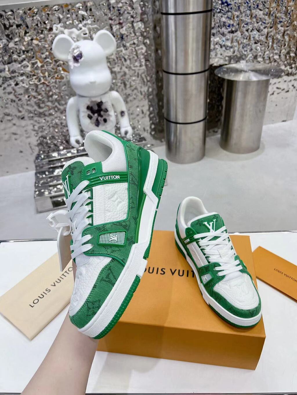 Tênis Denim Branco Padrão Monograma Geométrico Verde