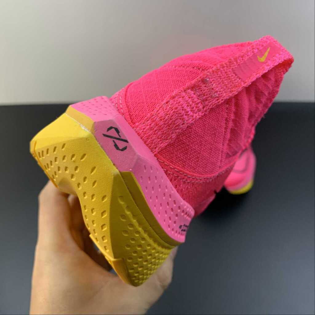 Tênis Runner Malha Cinza Detalhes Coloridos Amortecimento