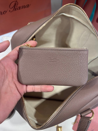 Bolsa Satchel Couro Caramelo Média