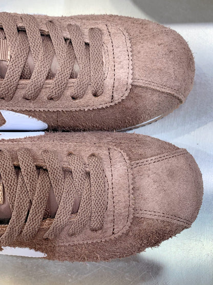 Tênis Couro Vintage Curry Detalhe Branco