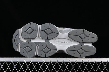 Tênis Runner Cinza Chumbo Detalhes Contrastantes