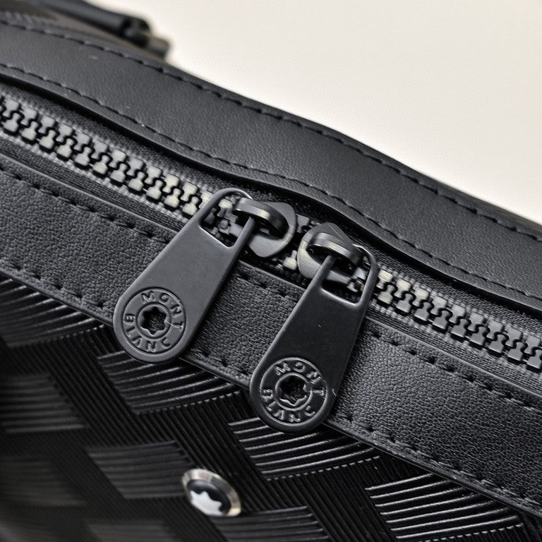 Mochila Messenger Couro Preto com Alça Ajustável