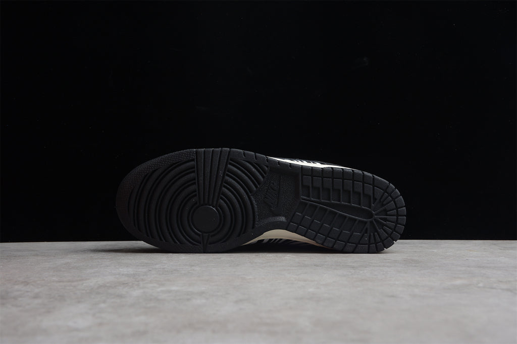 Tênis Cano Baixo Couro Padrão Zebra Preto e Branco