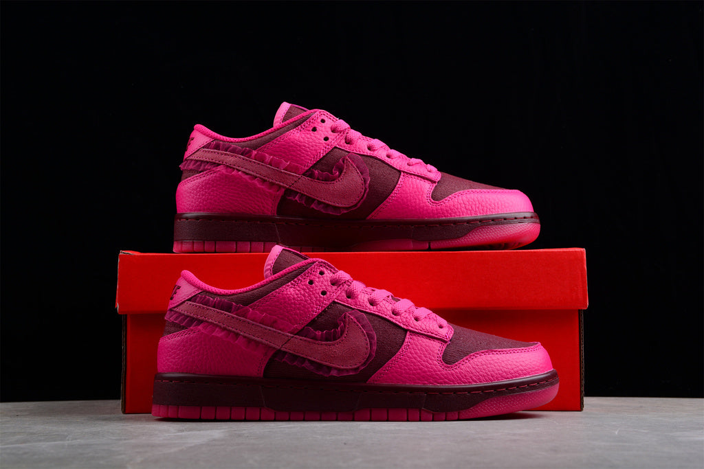 Tênis Cano Baixo Couro Rosa Detalhe Branco