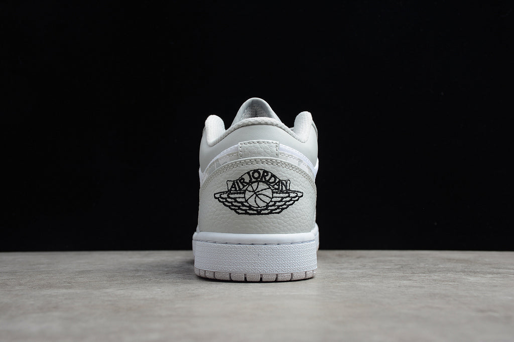 Tênis Cano Baixo Couro Branco Detalhe Camuflado