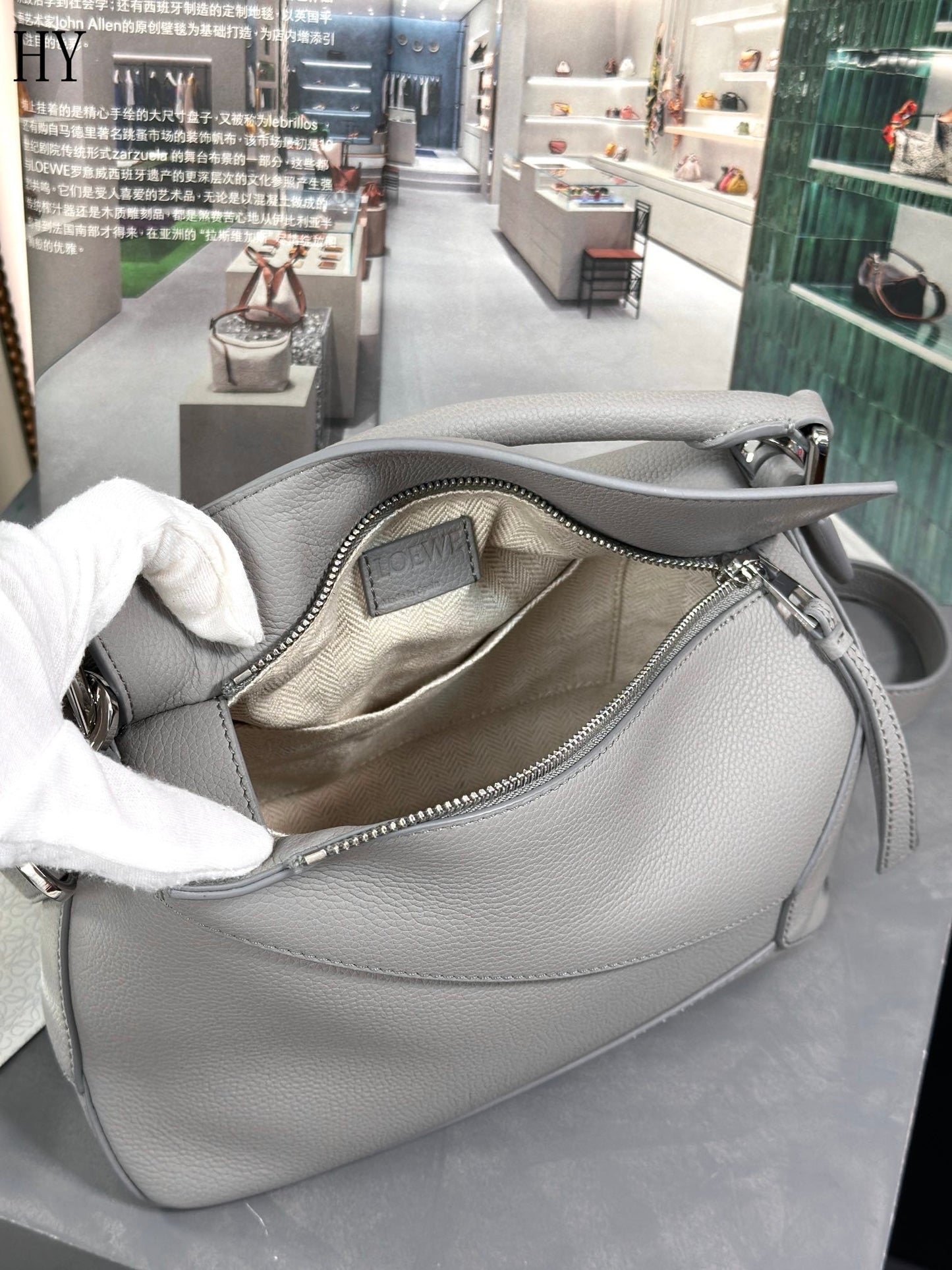 Bolsa Satchel Couro Cinza Geométrica Tamanho P