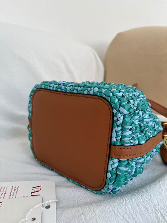 Bolsa Valentino Garavani Signature mini Bucket