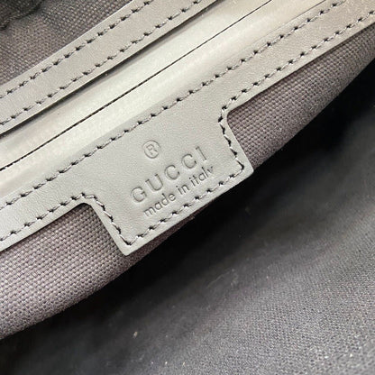 Bolsa Pequena Couro Preto Letras Entrelaçadas
