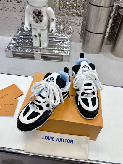 Tênis Skate Couro Branco com Detalhe Lateral