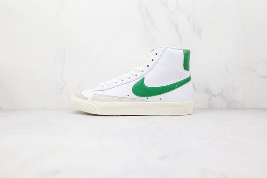 Tênis Cano Médio Couro Branco e Verde
