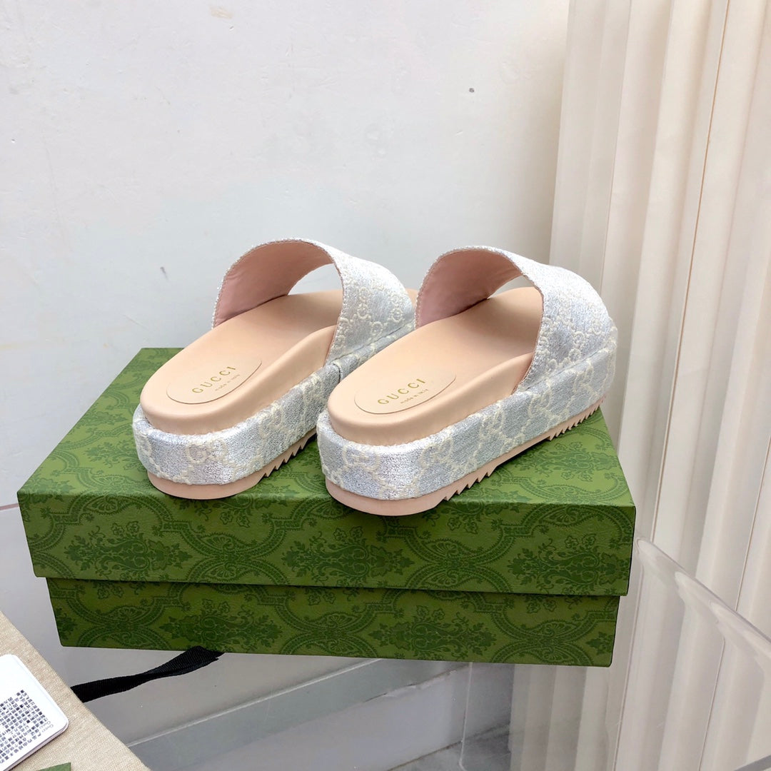 Sandália Plataforma Prata Jacquard Tira Frontal 55mm