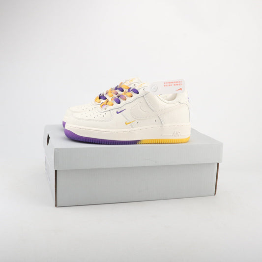 Tênis Cano Baixo Couro Amarelo Detalhe Roxo