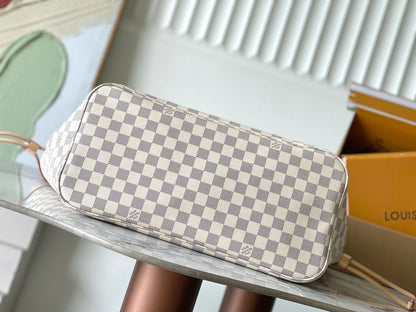 Bolsa Tote Couro Branco Padrão Monograma Geométrico Invertido MM