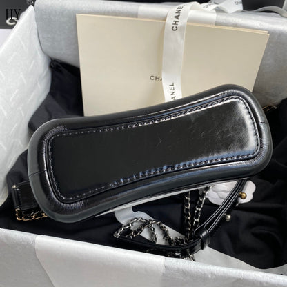 Bolsa Hobo Couro Bicolor Preto e Branco Tamanho P