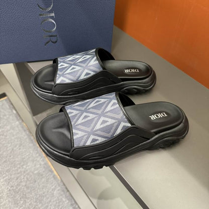 Chinelo Tecido Padrão Inclinado Bege