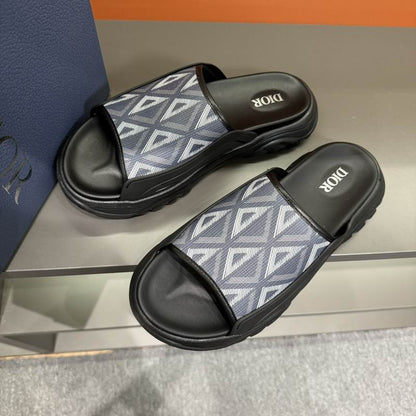 Chinelo Tecido Padrão Inclinado Bege