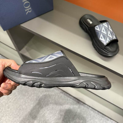 Chinelo Tecido Padrão Inclinado Bege
