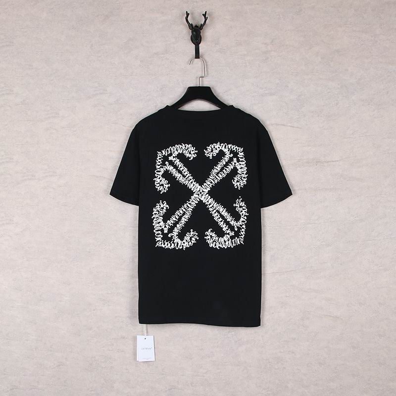 Camiseta Algodão Preto Estampa Seta Frontal
