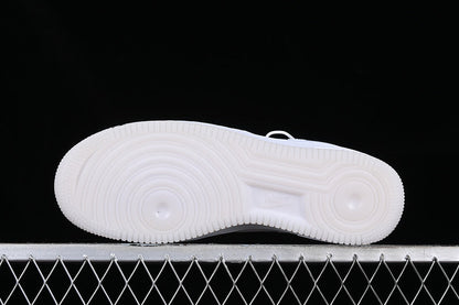 Tênis Cano Baixo Couro Branco Detalhe Swoosh Iridescente