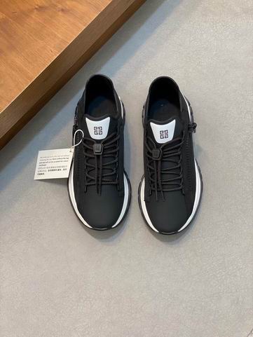 Tênis Runner Cano Baixo Branco Cinza