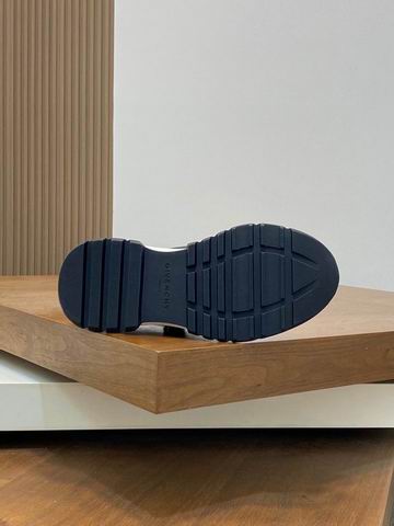 Tênis Runner Cano Baixo Branco Cinza