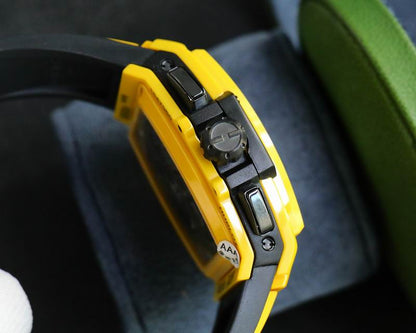 Relógio Analógico Aço Amarelo Mostrador Hexagonal