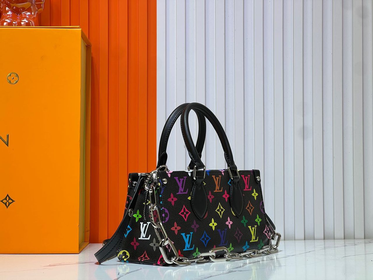 Bolsa Tote Couro Padrão Monograma Geométrico Marrom