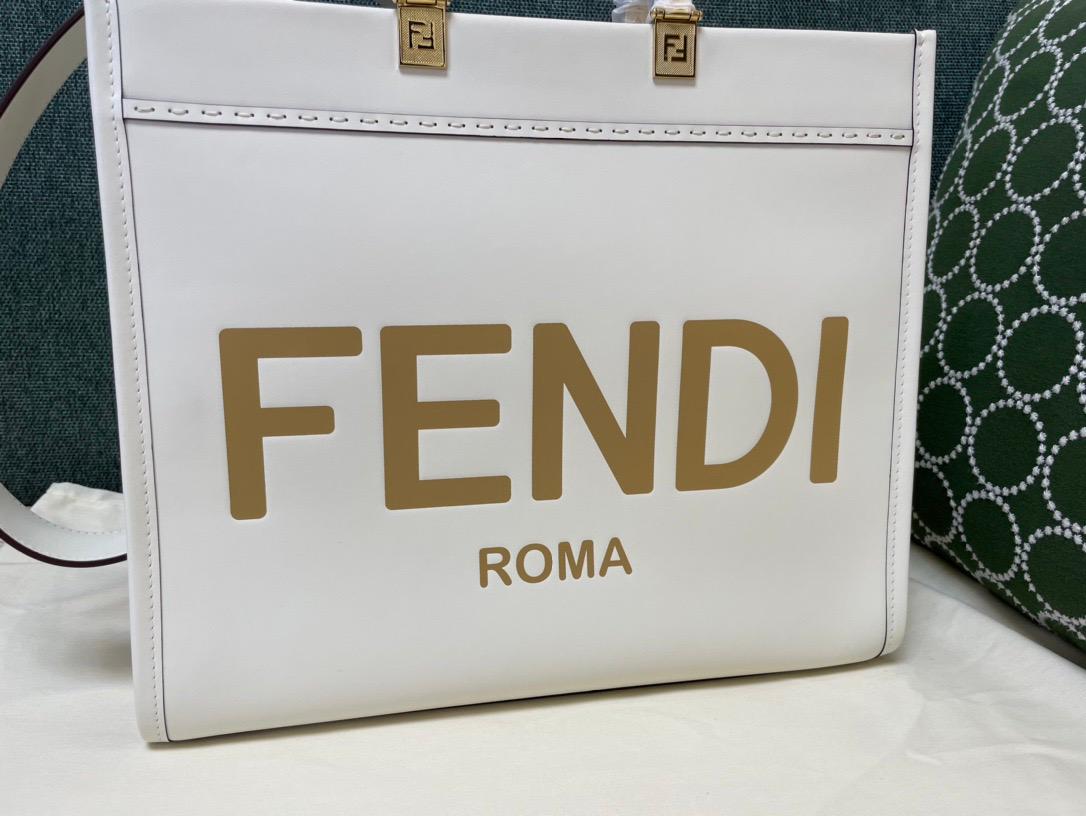 Bolsa Tote Couro Creme com Alça de Corrente