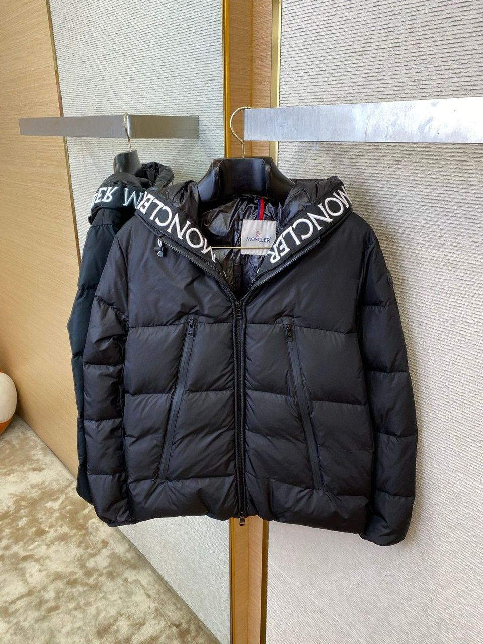 Jaqueta Acolchoada Nylon Preto Brilhante