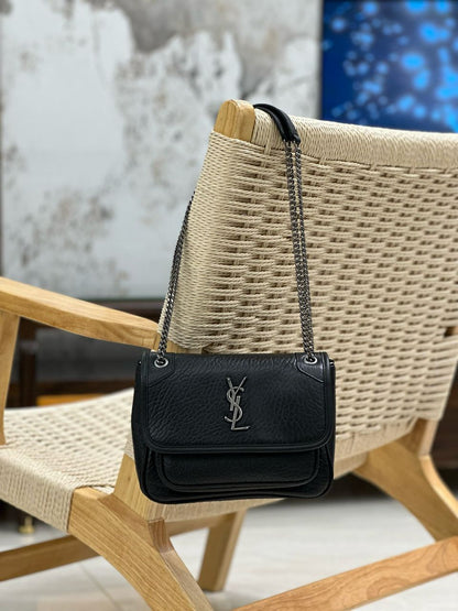 Bolsa Ombro Couro Costura em Corrente Tamanho Grande