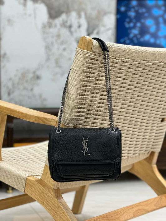 Bolsa Ombro Couro Costura em Corrente Tamanho Grande