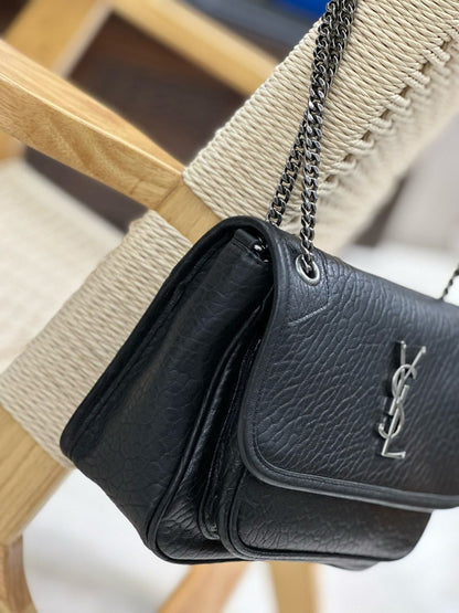 Bolsa Ombro Couro Costura em Corrente Tamanho Grande
