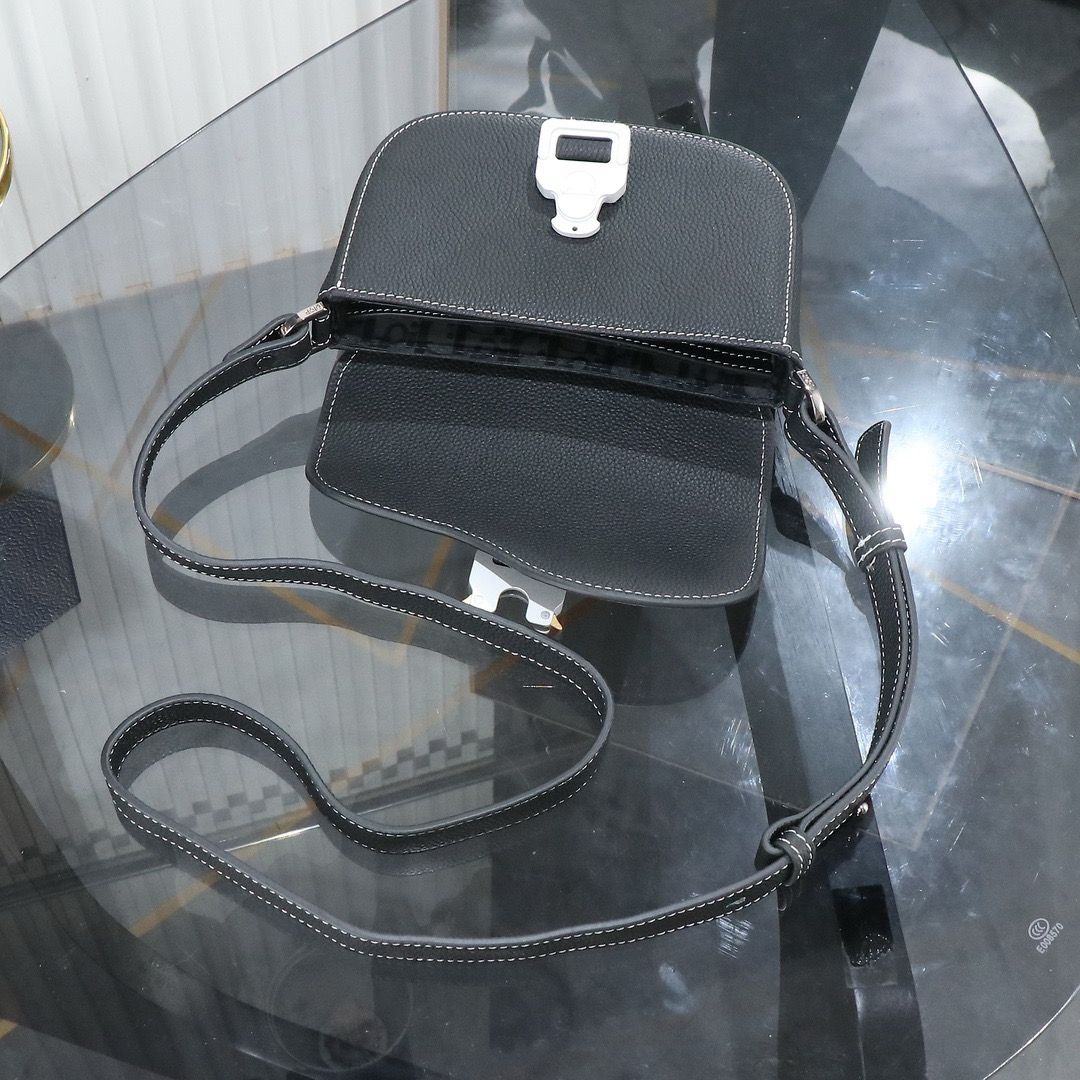 Bolsa Sela Mini Couro Preto