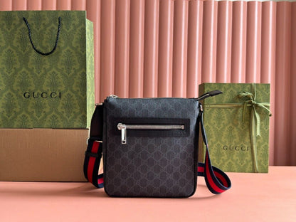 Bolsa Tiracolo Couro Padrão Letras Entrelaçadas Pequena