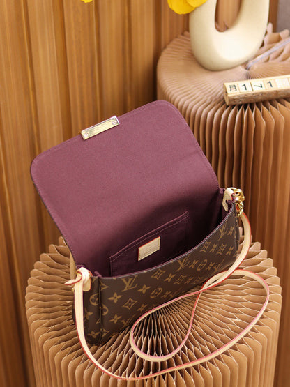 Bolsa Clutch Couro Padrão Monograma Geométrico Marrom