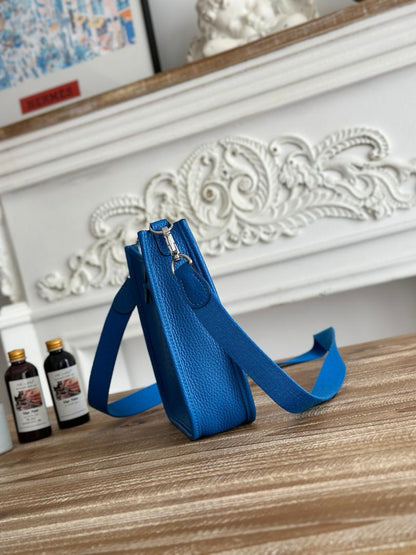 Bolsa Transversal Couro Azul Tira Ajustável