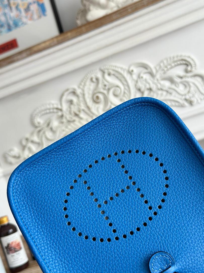 Bolsa Transversal Couro Azul Tira Ajustável