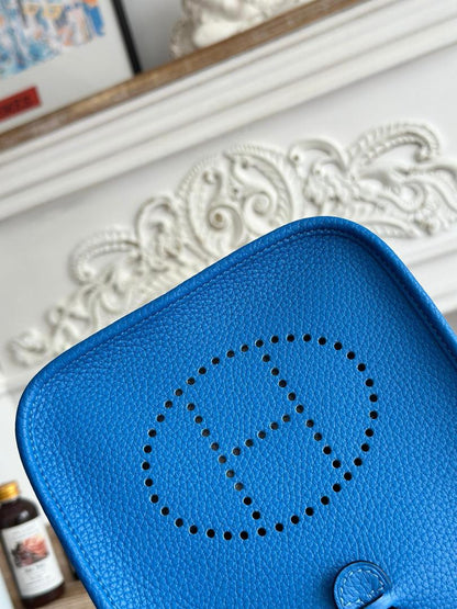 Bolsa Transversal Couro Azul Tira Ajustável