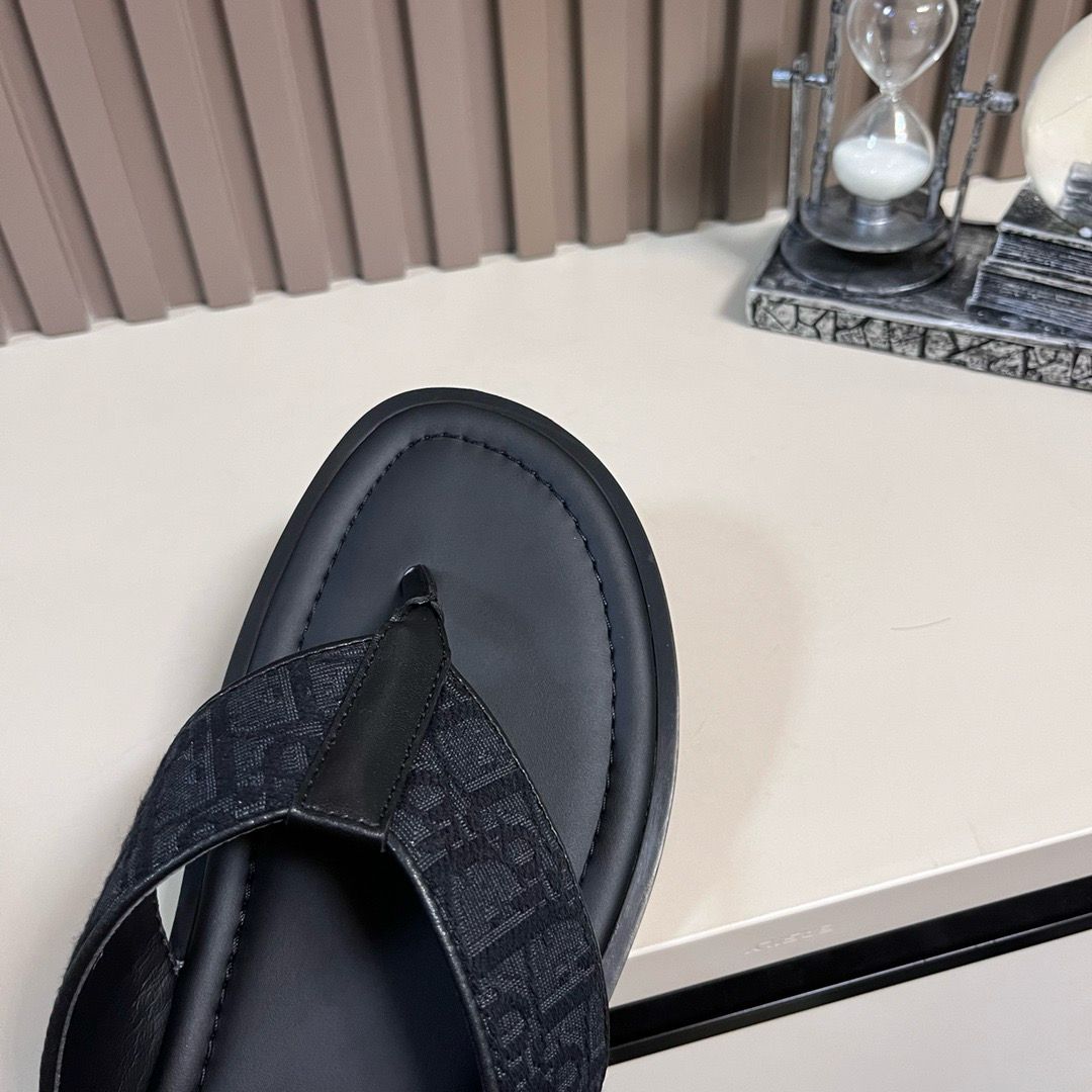 Sandália Jacquard Padrão Inclinado Bege Preto
