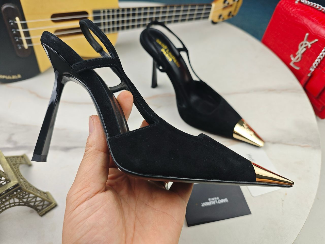 Sandália Scarpin Couro Preto Tira Slingback