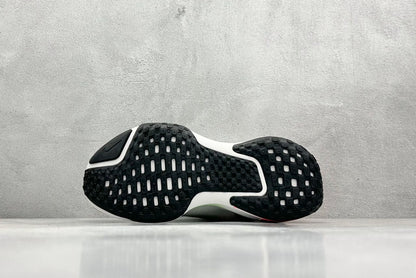 Tênis Runner Malha Flyknit Cinza e Preto