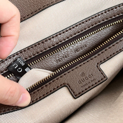 Bolsa Mensageiro Couro Bege com Listra Verde e Vermelha