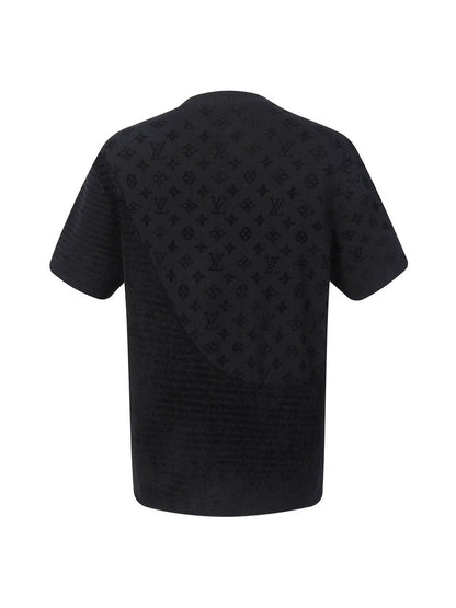 Camiseta Jacquard Padrão Monograma Geométrico