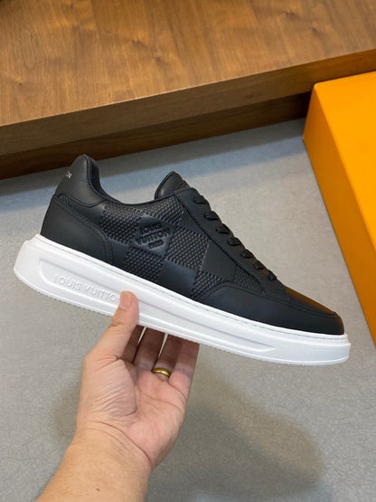 Tênis Couro Preto Clássico Casual