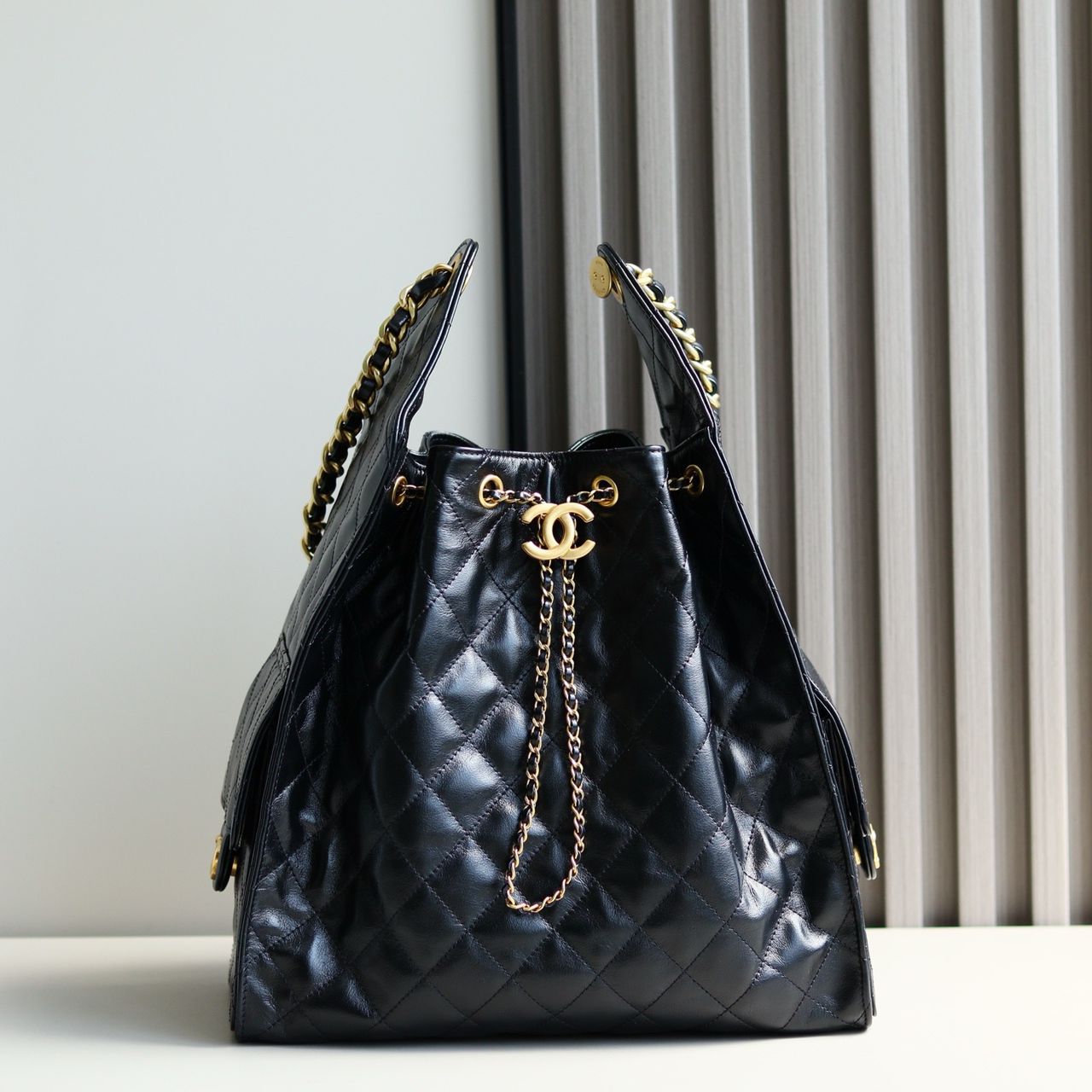 Bolsa Satchel Couro Acolchoado Preto 25cm