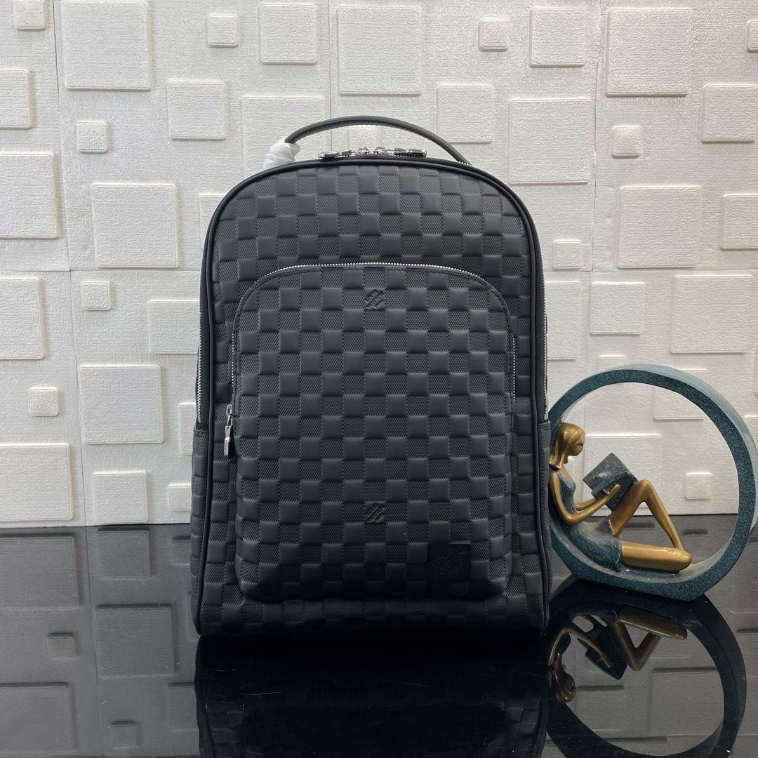 Mochila Couro Padrão Quadriculado Marrom